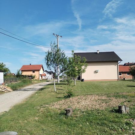 Gold Home Bosanska Gradiska Ngoại thất bức ảnh