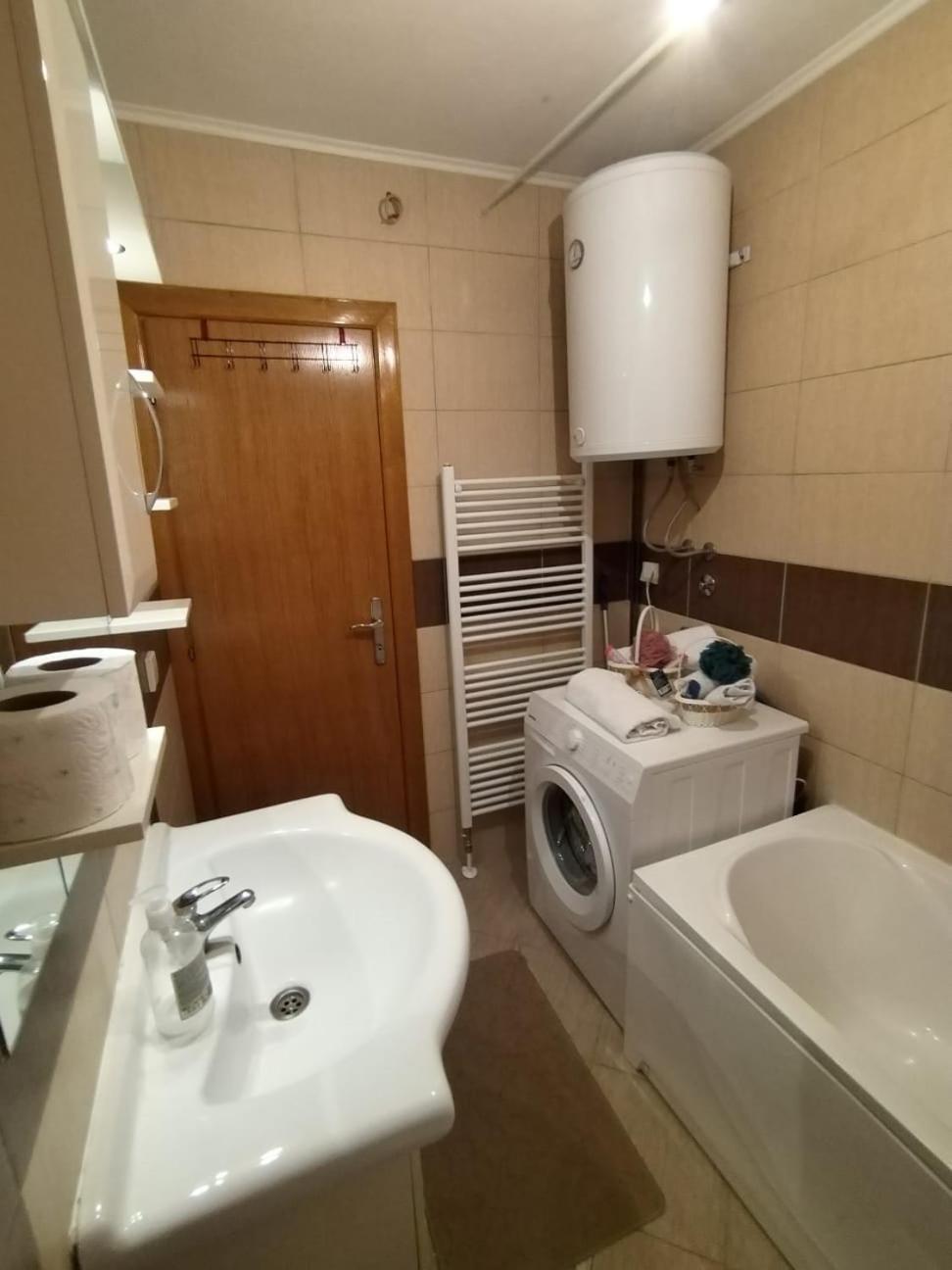 Gold Home Bosanska Gradiska Ngoại thất bức ảnh