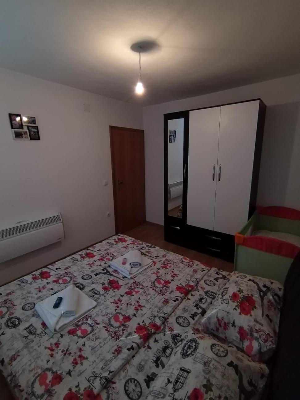 Gold Home Bosanska Gradiska Ngoại thất bức ảnh