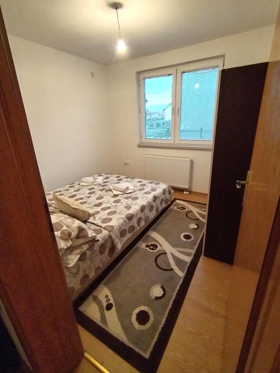 Gold Home Bosanska Gradiska Ngoại thất bức ảnh
