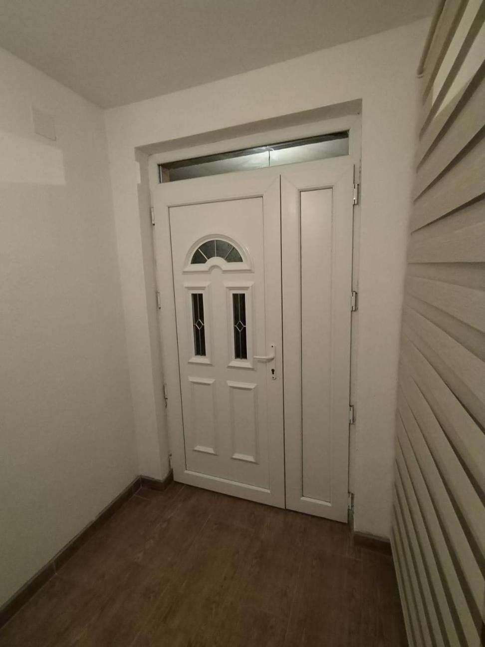 Gold Home Bosanska Gradiska Ngoại thất bức ảnh